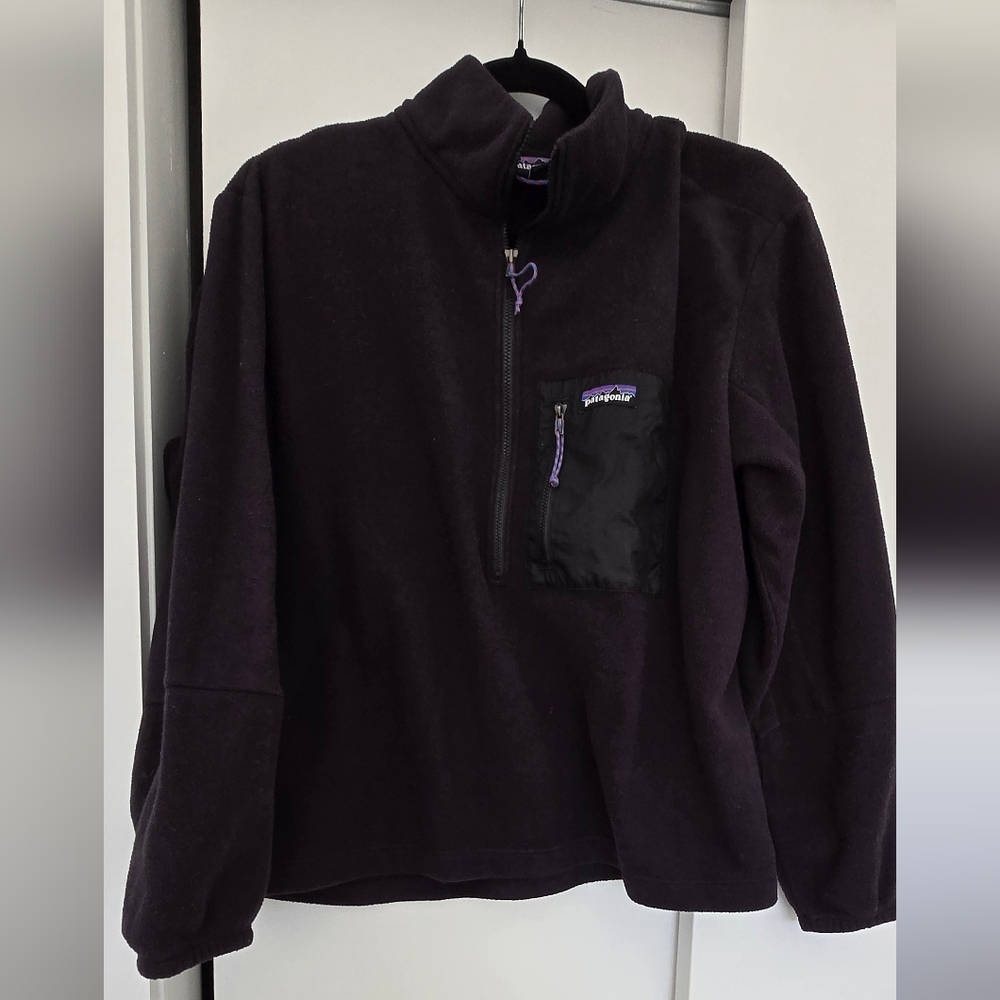 Patagonia Women's Black Fleece Pullover
